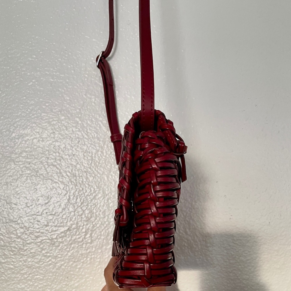 STAUD Rio Woven Leather Crossbody Bag Burgundy Red Asymmetric Basket Bag - Picture 8 of 8